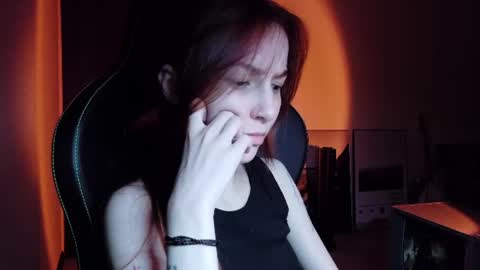 Snapshot of dead_girll chatting on 07/02/26, 09:32 freak online show from 07/02/26, 09:32
