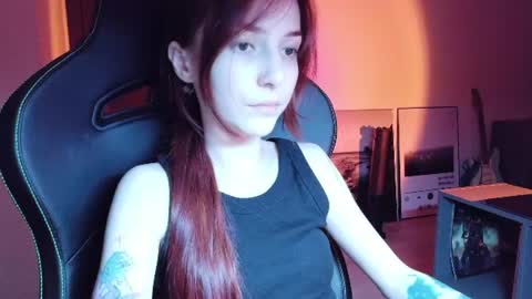 Snapshot of dead_girll chatting on 07/04/26, 11:44 freak online show from 07/04/26, 11:44