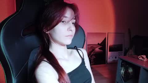 Snapshot of dead_girll chatting on 07/22/26, 11:51 freak online show from 07/22/26, 11:51