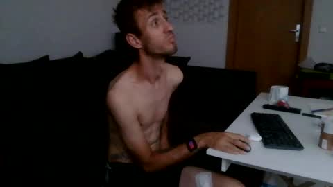robert online show from 06/29/26, 07:03
