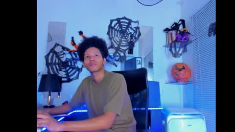 deamon_devil online show from 10/13/25, 04:23