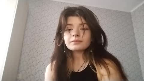 Snapshot of deannemillener chatting on 03/19/26, 02:10 Camille online show from 03/19/26, 02:10