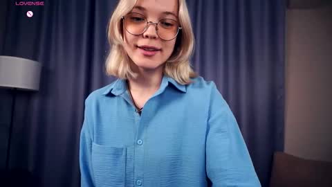 Charlie 18yo online show from 10/08/25, 06:11
