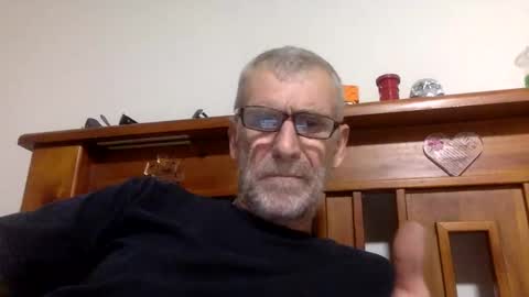 Snapshot of deanofflove2210 chatting on 01/04/25, 07:55 deanofflove2210 online show from 01/04/25, 07:55