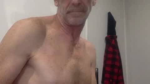 Snapshot of deanofflove221000 chatting on 09/29/25, 05:23 deanofflove221000 online show from 09/29/25, 05:23