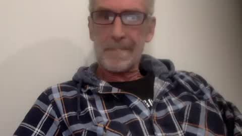 Snapshot of deanofflove221000 chatting on 10/06/25, 05:38 deanofflove221000 online show from 10/06/25, 05:38