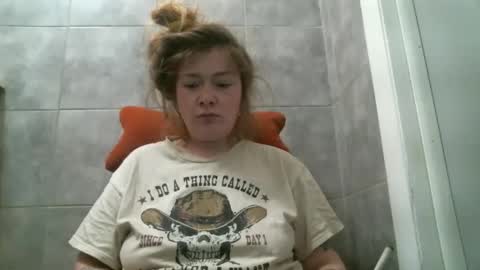 Snapshot of debbieafterhours69 chatting on 04/19/26, 02:49 DEBBIE online show from 04/19/26, 02:49