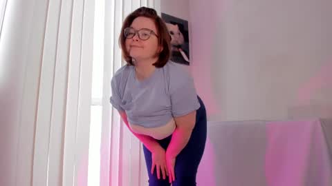 DeboraDebbieDee online show from 04/21/26, 05:14