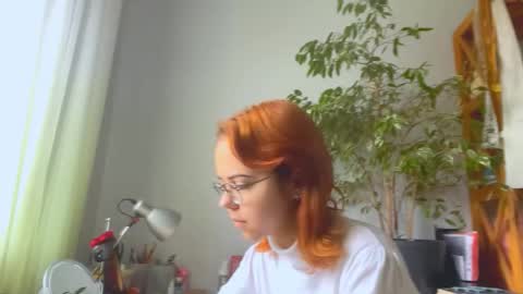 Eva online show from 10/17/25, 12:08