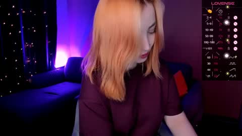 Snapshot of deborah_moore chatting on 05/17/26, 06:11 Debora online show from 05/17/26, 06:11
