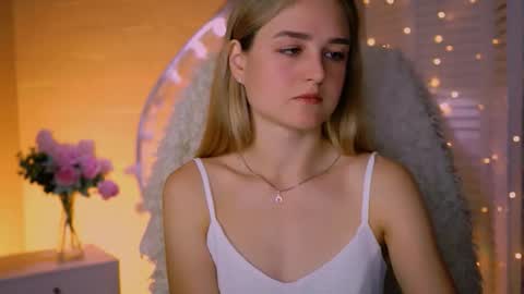 Snapshot of deboralarson chatting on 09/14/25, 03:38 Debora online show from 09/14/25, 03:38