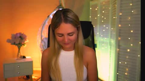 Snapshot of deboralarson chatting on 05/10/26, 03:12 Debora online show from 05/10/26, 03:12
