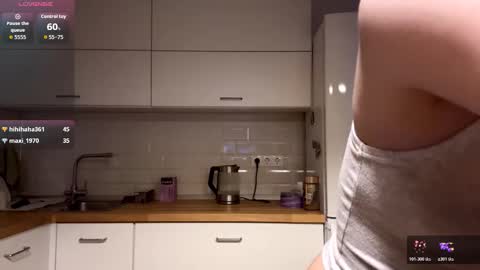 Hello My name is Sarah im new model here and little but shy. online show from 03/05/26, 04:36