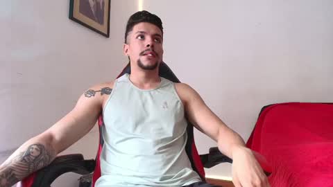 Santiago online show from 04/17/26, 06:33