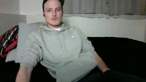 Dee4dayz online show from 05/05/26, 02:08