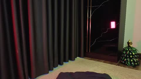 deedeedoll online show from 12/22/25, 01:24