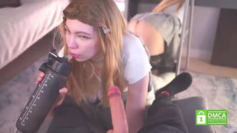 Sophie online show from 04/15/26, 09:16