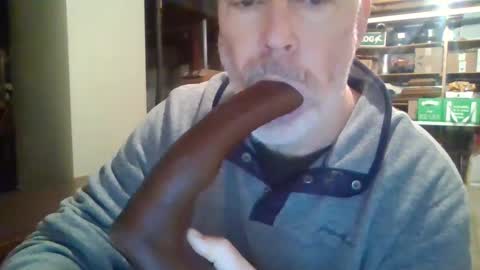 Snapshot of deepthroat227 chatting on 02/09/25, 01:56 Deepthroat My Big Dildos online show from 02/09/25, 01:56