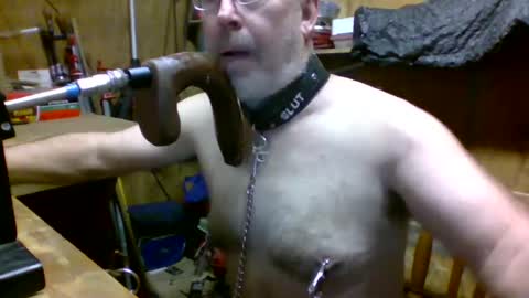 Snapshot of deepthroat227 chatting on 03/03/25, 08:32 Deepthroat My Big Dildos online show from 03/03/25, 08:32