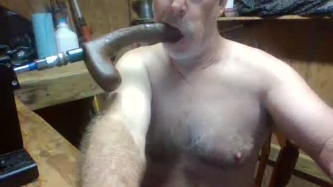 Snapshot of deepthroat227 chatting on 10/15/25, 12:27 Deepthroat My Big Dildos online show from 10/15/25, 12:27
