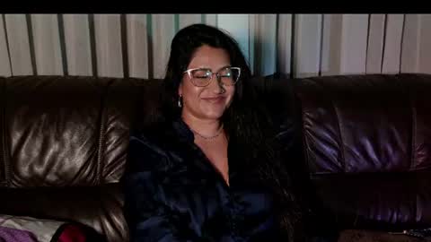 Snapshot of deesseluxure_ chatting on 07/18/26, 02:38 Andre online show from 07/18/26, 02:38