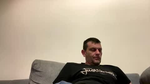 Defloy online show from 12/01/25, 08:03