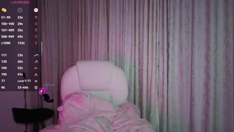 Stephanie.e  online show from 09/12/25, 04:23