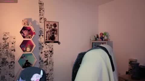 Stephanie.e  online show from 07/15/26, 03:23
