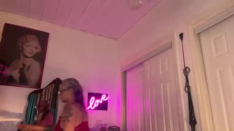 Tori online show from 09/26/25, 04:16