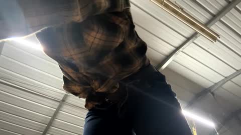 Tori online show from 10/05/25, 02:43