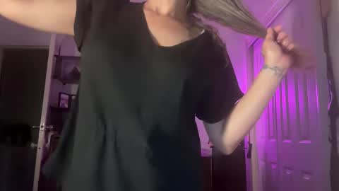 Tori online show from 10/16/25, 06:47