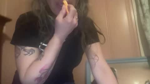 Tori online show from 02/03/26, 02:32