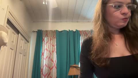 Snapshot of degeneratesaint chatting on 05/06/26, 03:17 Tori online show from 05/06/26, 03:17