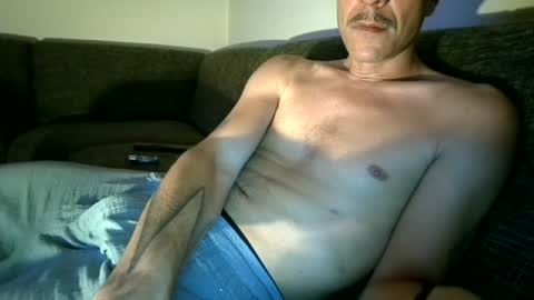 Snapshot of degrandis chatting on 07/03/26, 09:54 Luka Magic online show from 07/03/26, 09:54