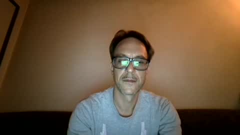 Snapshot of degrandis chatting on 07/07/26, 09:19 Luka Magic online show from 07/07/26, 09:19