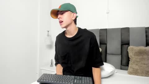 DEIVY online show from 02/13/25, 07:52