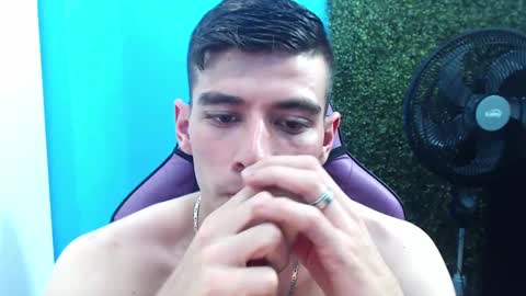 Snapshot of deiby_baby chatting on 12/12/24, 09:48 DEIBY online show from 12/12/24, 09:48