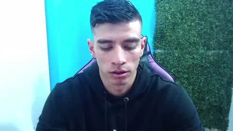 Snapshot of deiby_baby chatting on 12/16/24, 07:54 DEIBY online show from 12/16/24, 07:54