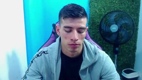 Snapshot of deiby_baby chatting on 12/29/24, 06:35 DEIBY online show from 12/29/24, 06:35