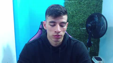 Snapshot of deiby_baby chatting on 01/16/25, 01:37 DEIBY online show from 01/16/25, 01:37