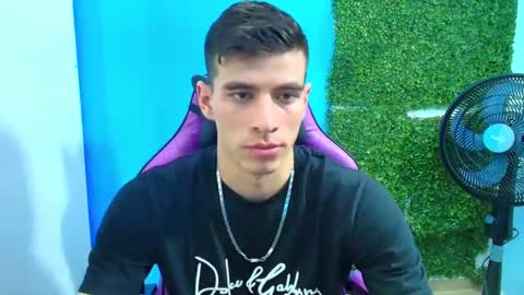 Snapshot of deiby_baby chatting on 01/22/25, 02:04 DEIBY online show from 01/22/25, 02:04