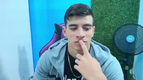 Snapshot of deiby_baby chatting on 02/08/25, 04:25 DEIBY online show from 02/08/25, 04:25