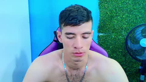 Snapshot of deiby_baby chatting on 02/19/25, 02:01 DEIBY online show from 02/19/25, 02:01