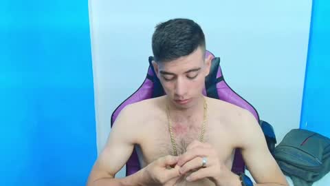 Snapshot of deiby_baby chatting on 03/06/25, 02:09 DEIBY online show from 03/06/25, 02:09