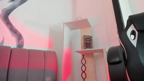 Deilan Wolf  online show from 03/01/26, 07:54