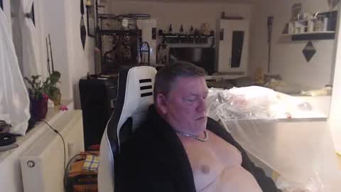 deinprinz2312 online show from 12/10/24, 06:11