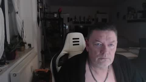 deinprinz2312 online show from 01/16/25, 07:28