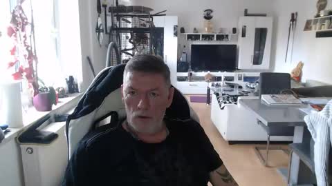 deinprinz2312 online show from 02/19/26, 11:06