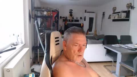 Snapshot of deinprinz2312 chatting on 06/22/26, 05:26 deinprinz2312 online show from 06/22/26, 05:26