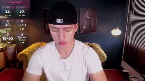 Snapshot of deivid_parker chatting on 10/05/25, 02:26 Deivid online show from 10/05/25, 02:26